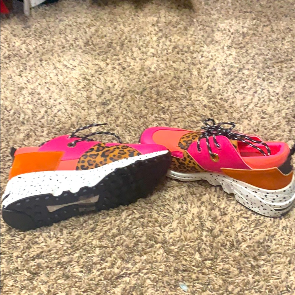 La Sheelah Sneakers Leopard Print Chunky Shoes